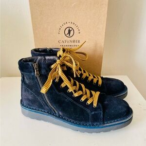 CafèNoir Navy Blue Suede Sneaker/Boots New in Box size 41